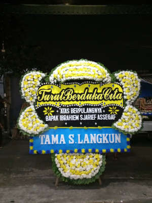 Papan Bunga Duka di Giripeni
